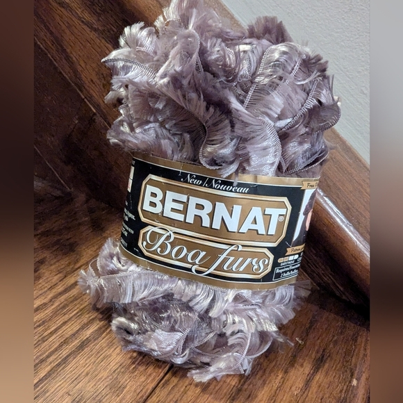 Bernat Boa Furs yarn Lot 8 Skiens Plus Partial Color -Chinchilla/Taupe - Picture 9 of 9